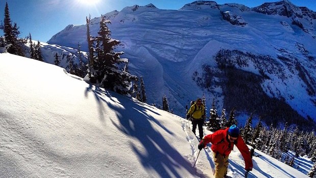 How to become a splitboard guide